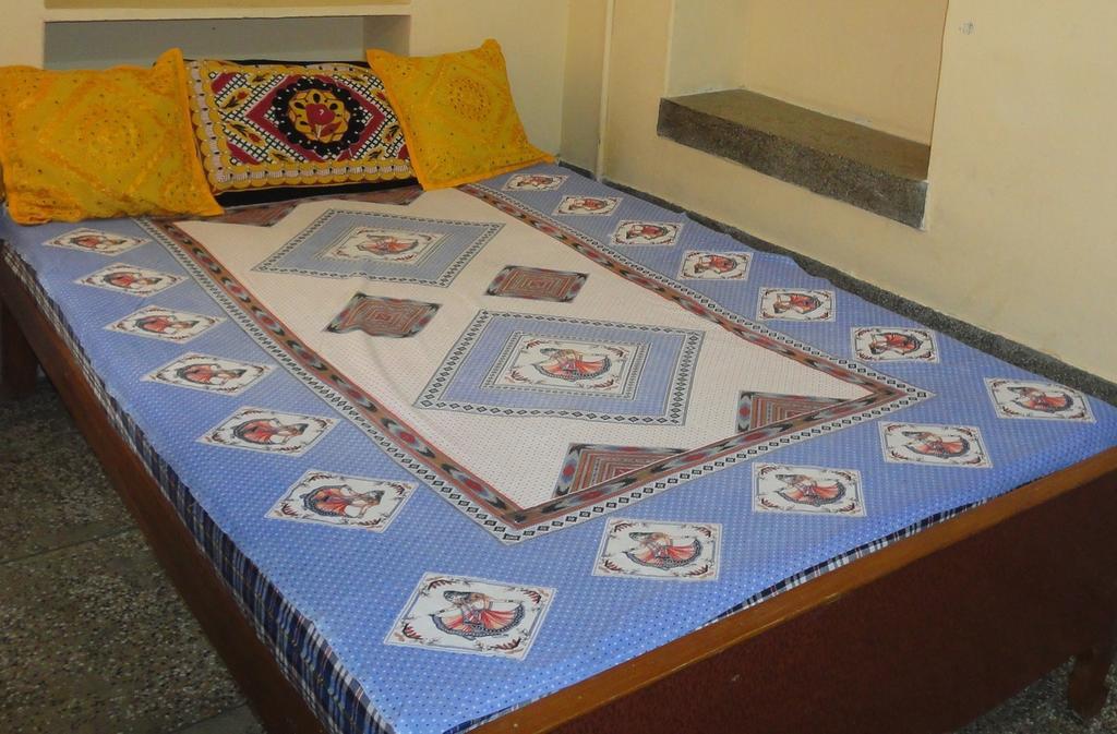 Hotel Temple View Джайсалмер Стая снимка